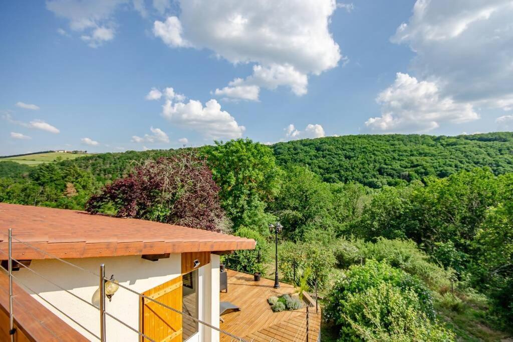 Vila Gite Du Mont Plaisir Chouvigny Exteriér fotografie